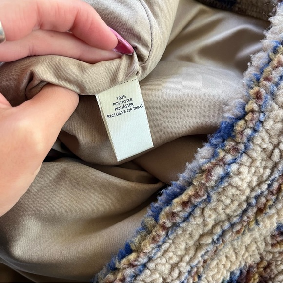 BKE Women’s Medium Colorful Aztec Pattern Tan Sherpa Wubby Quarter Zip Pullover - Picture 6 of 16